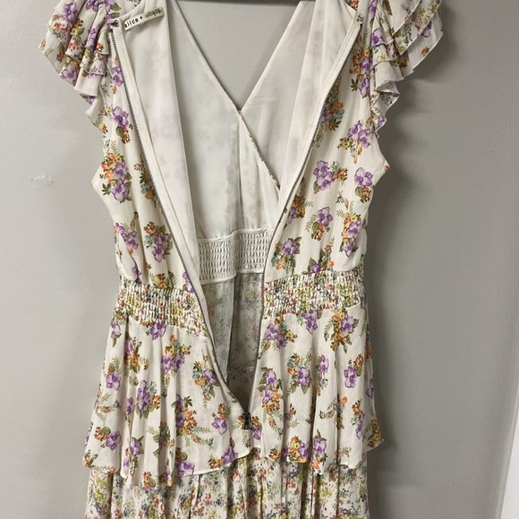 ALICE+OLIVIA MARISKA FLORAL DRESS FLUTTER SLEEVE SMOCKED WAIST TRENDING PATTERN - Picture 15 of 16